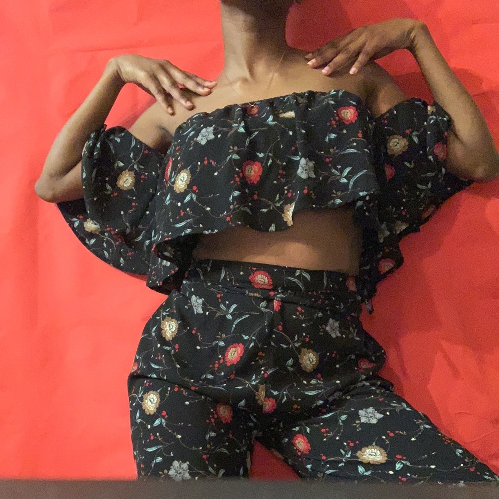 Two piece set 😍